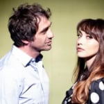 Coppia aperta quasi spalancata 🎭 Teatro Celebrazioni Potrebbe essere un'immagine raffigurante 2 persone, persone in piedi e spazio al chiuso