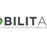 MobilitARS 2023 – Città 30, la strada è di tutte. Potrebbe essere un contenuto grafico raffigurante poster, rivista, sedia a rotelle e il seguente testo "MOBILITARS DELL'ARTE DELLA GESTIONE DELLA MOBILITÀ URBANA NEL III MILLENNIO"