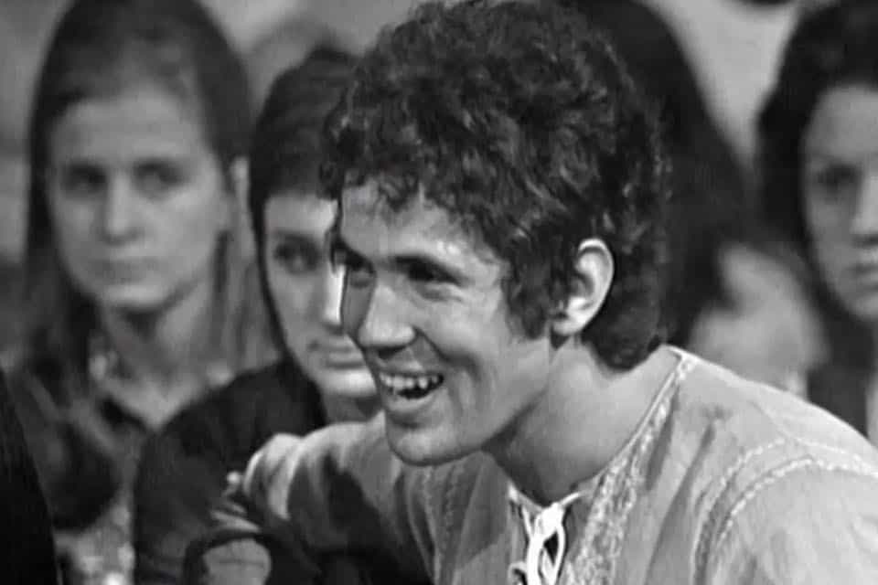 Potrebbe essere un'immagine raffigurante 2 persone