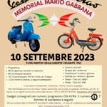 Potrebbe essere un'immagine raffigurante poster, scooter, calendario e testo