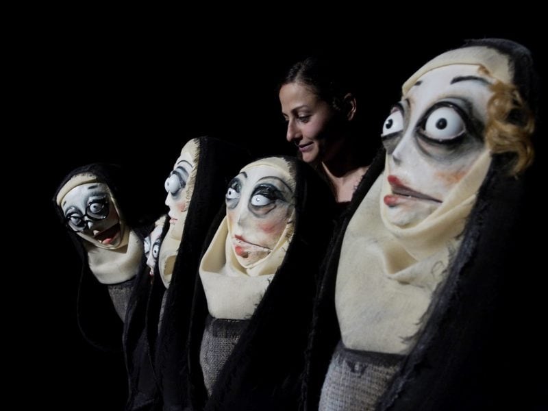 La semplicità ingannata | Marta Cuscunà May be an image of 3 people