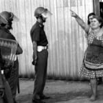 LA PROSPETTIVA RADICALE: LE NUOVE RECINZIONI May be a black-and-white image of 5 people