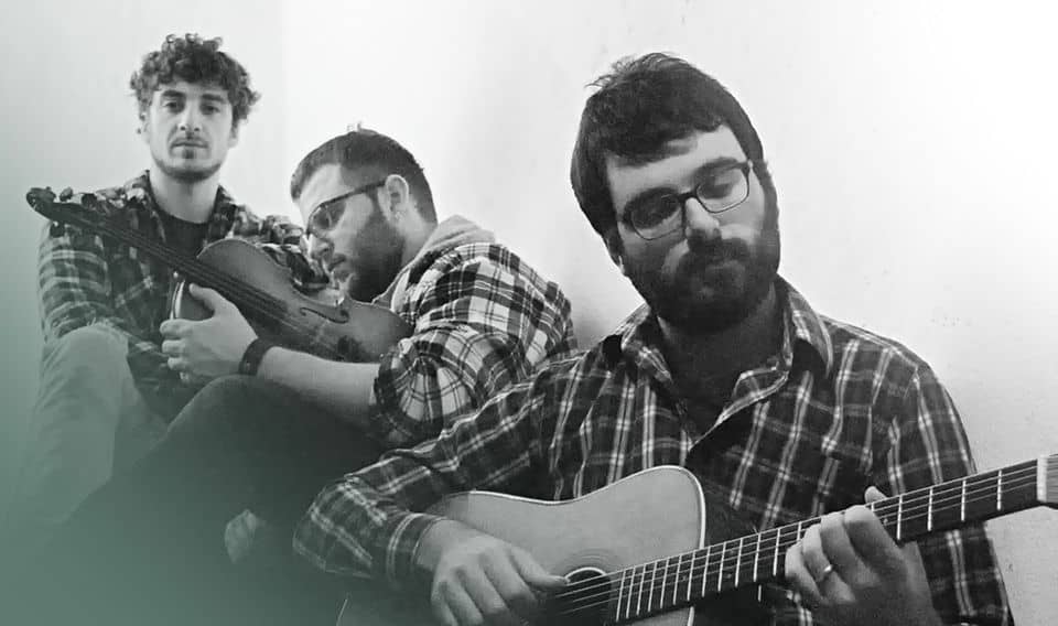 Concerto balfolk dei Rudemà May be an image of 2 people, beard and guitar