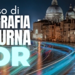 Corso di fotografia notturna HDR Potrebbe essere un'immagine raffigurante Piazza di Spagna, la Fontana di Trevi e il seguente testo "Corso di 미십한 FOTOGRAFIA NOTTURNA HDR"