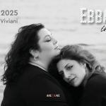 EbbaneSis in Concerto al Teatro Trianon Viviani – Napoli Potrebbe essere un'immagine in bianco e nero raffigurante 2 persone, persone che sorridono e il seguente testo "16 MAGGIO 2025 Teatro Trianon Viviani Napoli EBBANESIS in concerto ARE ARELIVE AREOLIVE LIVE"