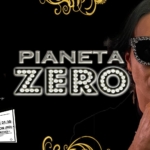Pianeta Zero • Il Tributo a Renato Zero • alla Beer Fest di Rovolon (PD) Potrebbe essere un contenuto di pop art raffigurante 1 persona e il seguente testo "পর 我 MUst laNe ටමയන INGRESSO GRATUITO PIANETA a KunatoZer Renato ZERO piy DALLE DALLE21.30 LUGLIO-DALLE21.30 21.30 DOM 27 LUGLIO BEER GIORGIOCAMPO GIORGIO FEST DEERFESTROVOLON(PO CAMPO SPORTIVO+ ROVOLON (PD) V SAN"