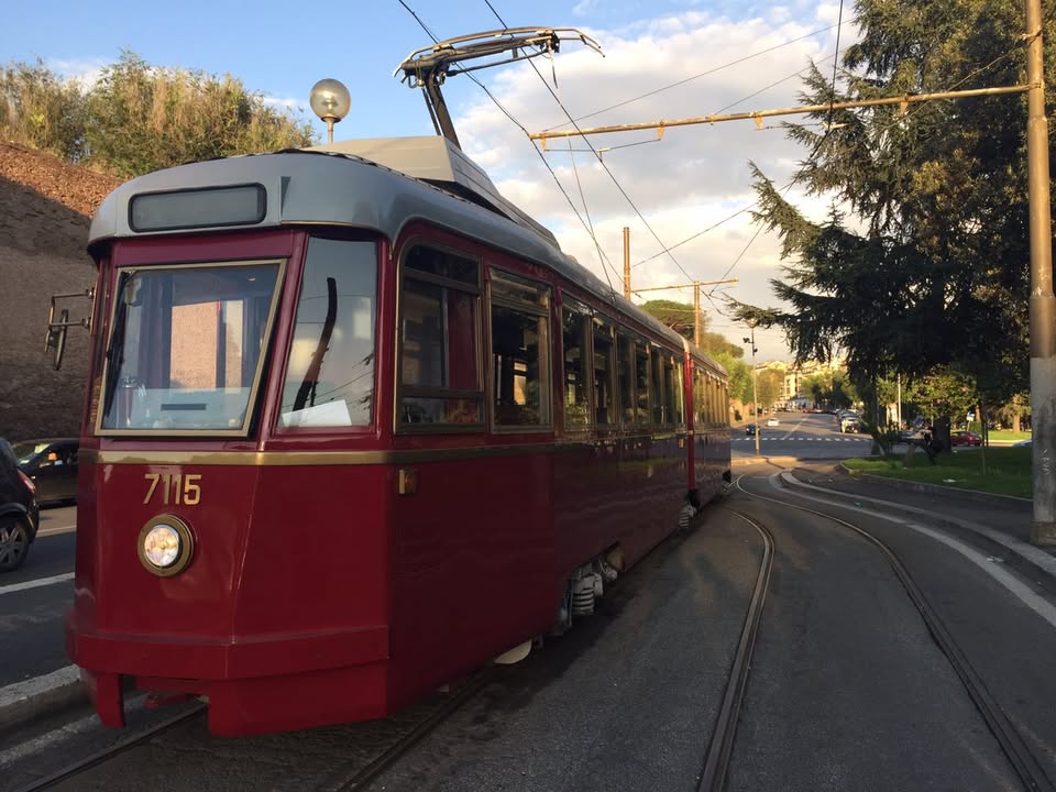 Evento Tour di Roma in Tram anni 40 con Aperitivo Locandina Tour di Roma in Tram anni 40 con Aperitivo - sabato 18 luglio ore 15:30 - 17:30