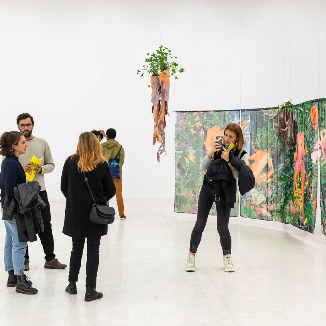 Welcome! Visita guidata gratuita Potrebbe essere un'immagine raffigurante 5 persone