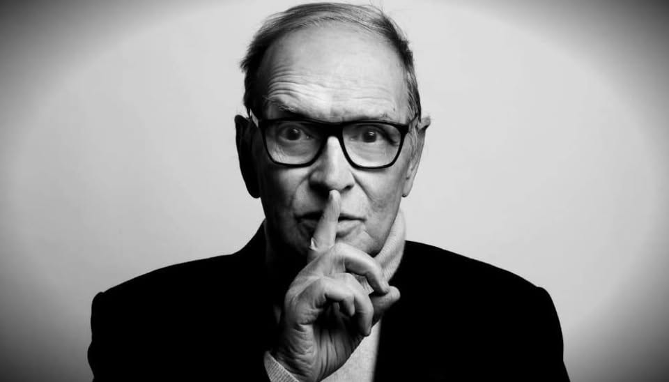 Pescara Suona Ennio Morricone | Gran Concerto al Teatro Cavour Potrebbe essere un contenuto di pop art raffigurante 1 persona