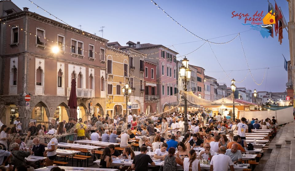 Sagra del Pesce Chioggia 2026 Potrebbe essere un'immagine raffigurante Camogli