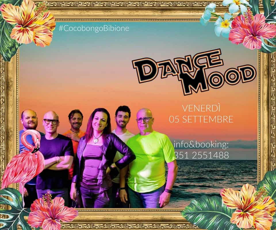 Dance Mood @ Cocobongo Bibione Potrebbe essere un'immagine raffigurante 4 persone, persone che ballano e il seguente testo "#CocobongoBibione DANG MOOD VENERDÌ 05 SETTEMBRE info&booking: 351 2551488"