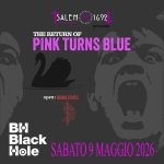 ☽ SALEM 1692 ☾ Original Goth & 80’s Night presenta: The return of PINK TURNS BLUE Potrebbe essere un contenuto grafico raffigurante il seguente testo "SALEMA1692 1692 SALEM THE RETURN OF PINK TURNS BLUE MUSIC FOOC MUSICFOODBEVERAGE BEVERAGE ይ WWAMECBATE768/31MLIND Via MECENATE 768/31 -HyB NELANO SABATO 9 MAGGIO 2026 ٨"