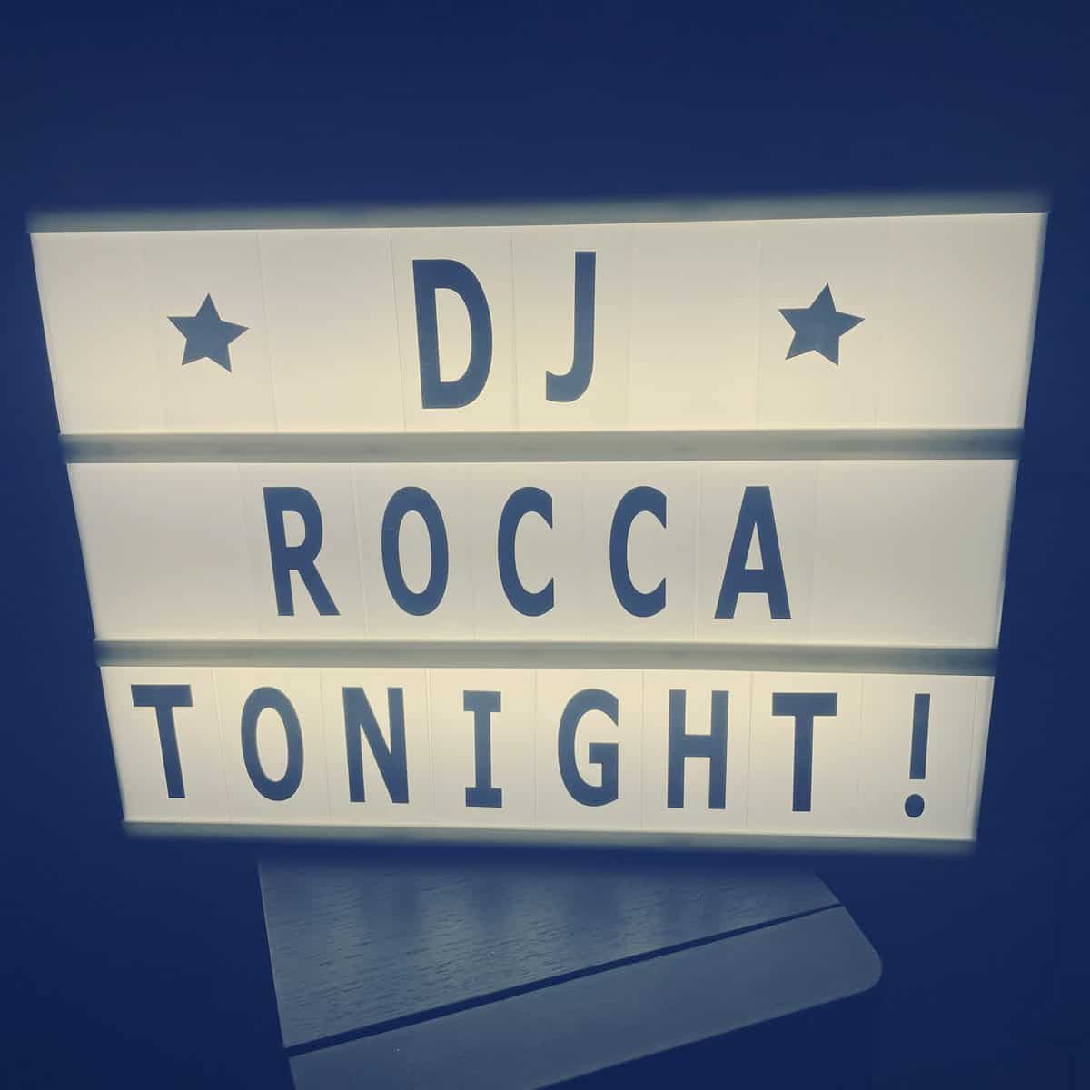 ★✯★ DJ ROCCA TONIGHT! Special guest: Tommy Mad ★✯★ Potrebbe essere un'immagine raffigurante il seguente testo "DJ ROCCA TONIGHT! Τ"
