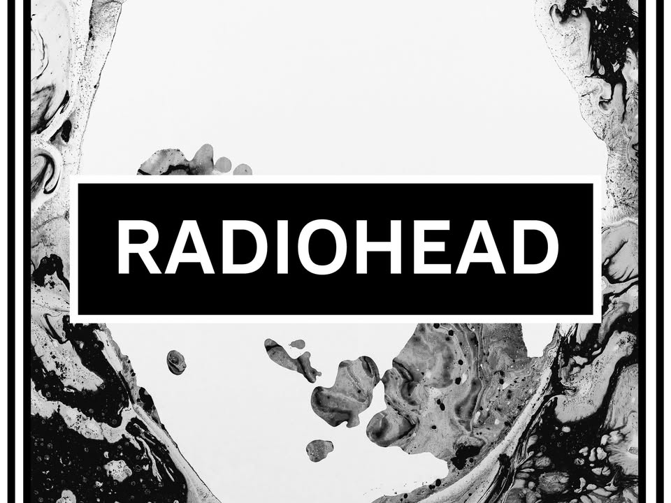Radiohead Europe 2025 Potrebbe essere un'immagine in bianco e nero raffigurante raggi X e il seguente testo "RADIOHEAD"