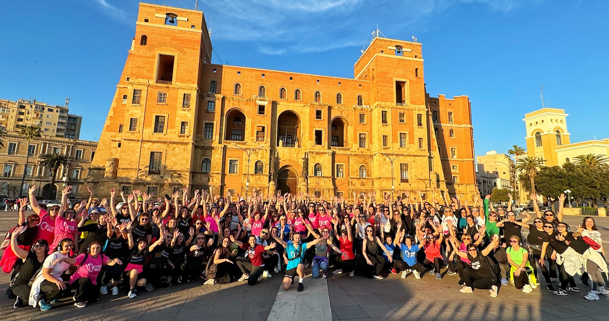 Potrebbe essere un'immagine raffigurante castello e l'Acquedotto di Segovia