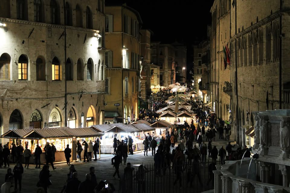 Evento La Fiera dei Morti anche in centro Locandina La Fiera dei Morti anche in centro - da sabato 1 novembre - mercoledì 5 novembre 2025 ore 10:00 ore 20:00