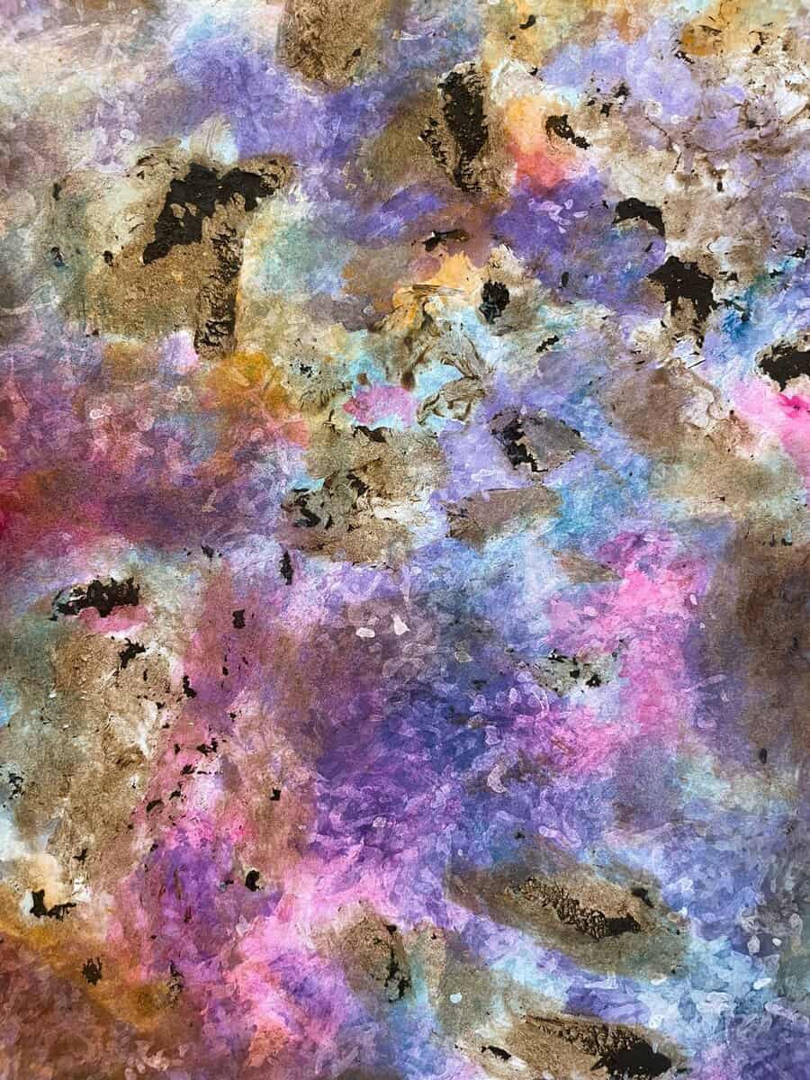 Potrebbe essere un contenuto artistico