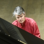Pietro De Maria pianoforte Potrebbe essere un'immagine raffigurante pianoforte