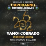 CAPODANNO 2026 – YANO & CORRADO – TORRI DEL BENACO (VR) Potrebbe essere un disegno raffigurante il seguente testo "MERCOLEDì 31 DICEMBRE CAPODANNO TORRI DEL BENACO DALLE ORE 21.00 HAPPY NEW YEAR YANO8 YANO&CORRADO & CORRADO INGRESSO LIBERQ TENSOSTRUTTURA RISCALDATA MOLO DE PAOLI -37010TORRI DEL BENACO(VR NACO VR foeo www.corradodij.com com"