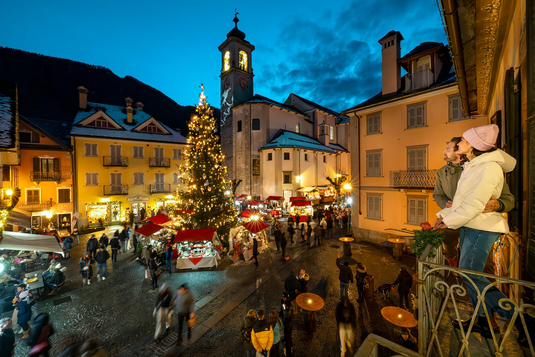 Mercatino di Natale di Santa Maria Maggiore (VB) – 26a edizione Potrebbe essere un'immagine raffigurante Camogli