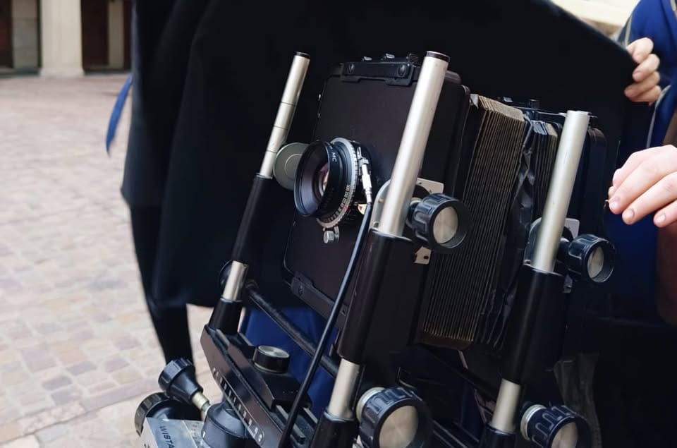 Nessuna descrizione della foto disponibile.