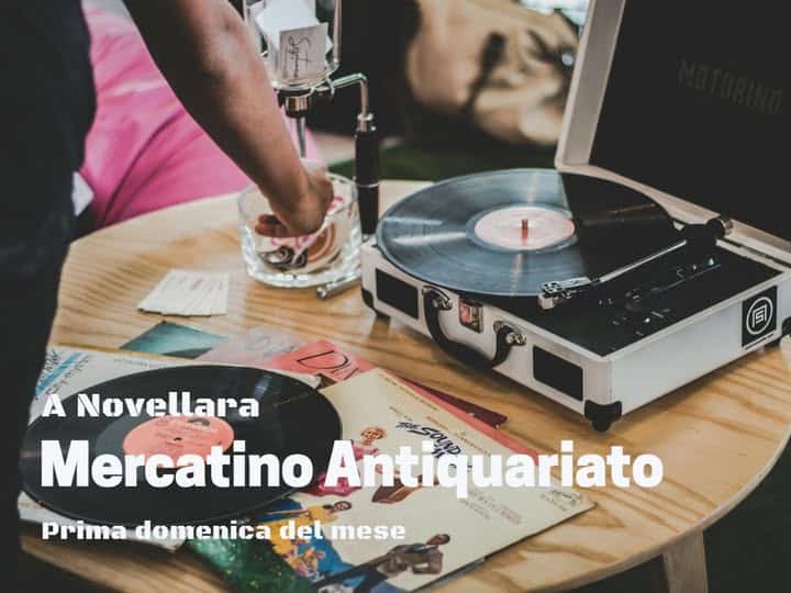 Mercatino Antiquariato a Novellara Potrebbe essere un'immagine raffigurante giradischi e il seguente testo "50 Novellara Mercatino Antiquariato 강2은 OA Prima domenica detmese"