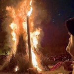 Potrebbe essere un'immagine raffigurante incendio e fuochi_d'artificio