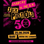 SEX PISTOLS feat. Frank Carter Potrebbe essere un'immagine raffigurante il seguente testo "STEVE JONES PAULCOOK PAUL K GLEN MATLOCK ANARCHY Sex IN THE U.K AND FRANK CARTER PIST PISTOLS OLS 50 OF YEARS PUNK 25.06.2026 BARI ARENA DEL LEVANTE OVERSOUND MUSICFESTIVAL SOLO M&P 16 FPARCLE កបាន VIRUS RADIO ASSOCONCERTI"