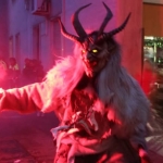 Sfilata Krampus Zimbar Taifel Sfilata Krampus Zimbar Taifel a Schio (VI) il 21 dicembre 2025