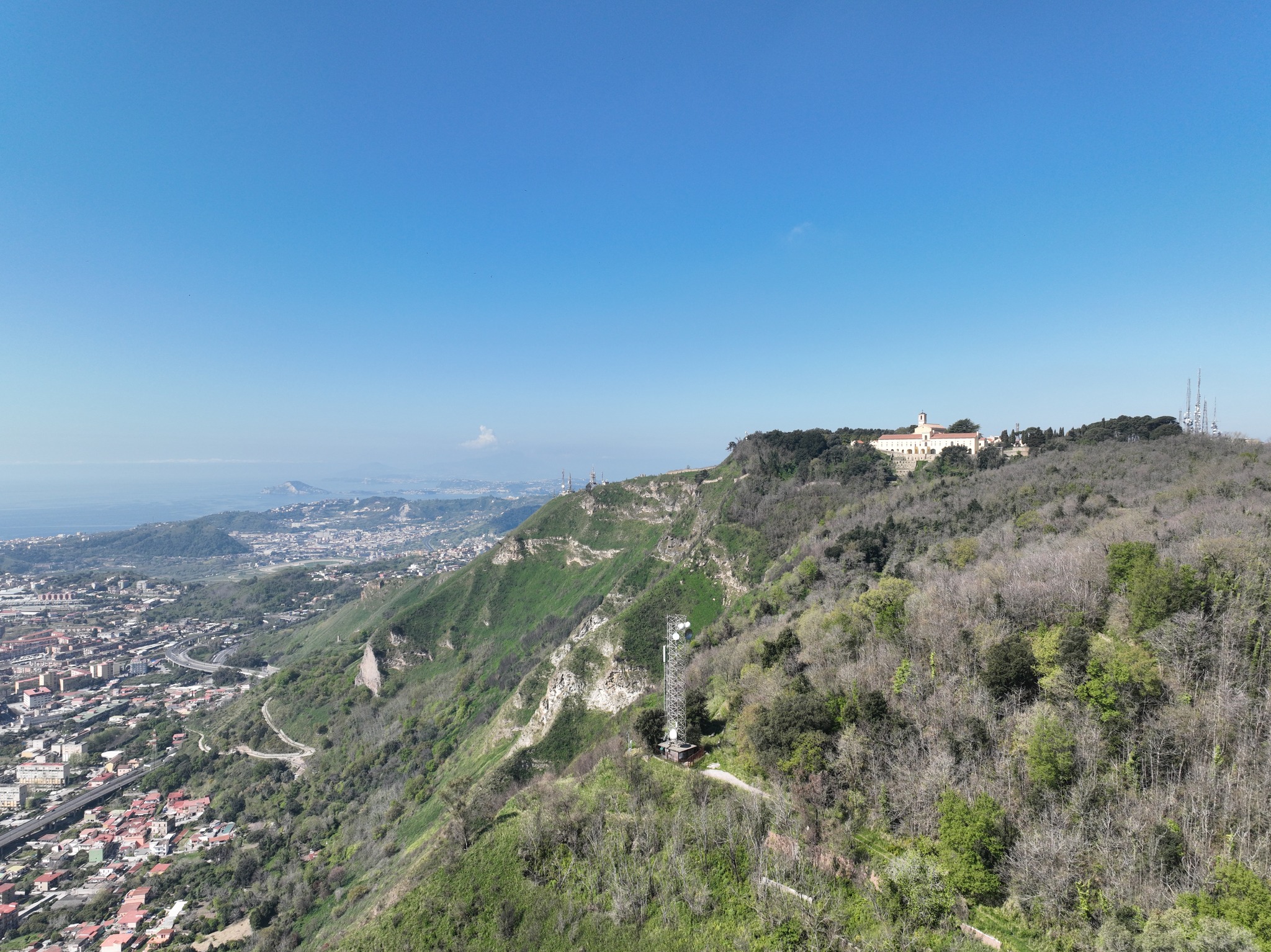 Evento Il Sentiero dei monaci da Soccavo ai Camaldoli Locandina Il Sentiero dei monaci da Soccavo ai Camaldoli - domenica 22 febbraio ore 09:30 - 13:30