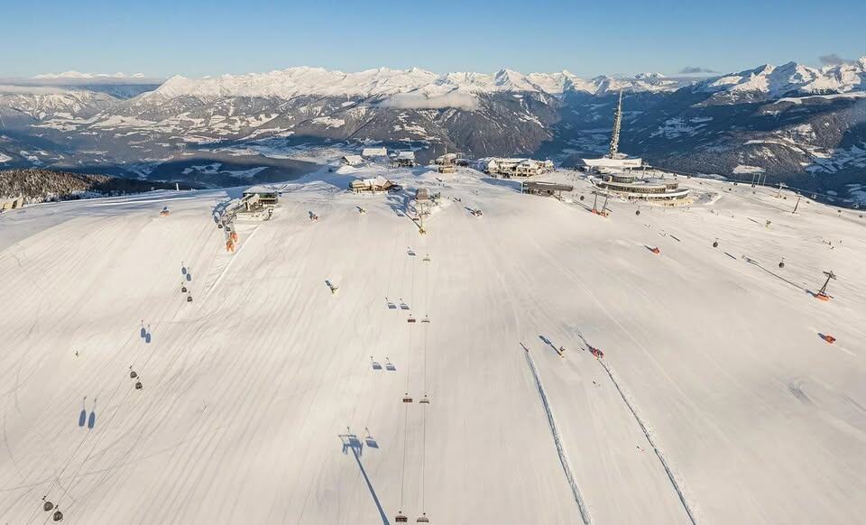 Evento Olympisches Feuer am Kronplatz Locandina Olympisches Feuer am Kronplatz - martedì 27 gennaio ore 12:00 - 14:00