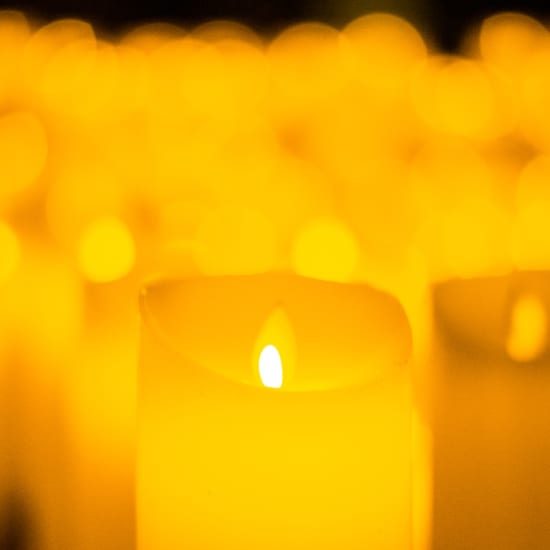 Evento Candlelight: tributo a Cesare Cremonini Locandina Candlelight: tributo a Cesare Cremonini - venerdì 8 maggio ore 21:00 - 22:00