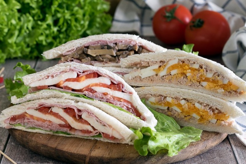 Festival del TRAMEZZINO | ROMA 2026 Potrebbe essere un'immagine raffigurante club sandwich