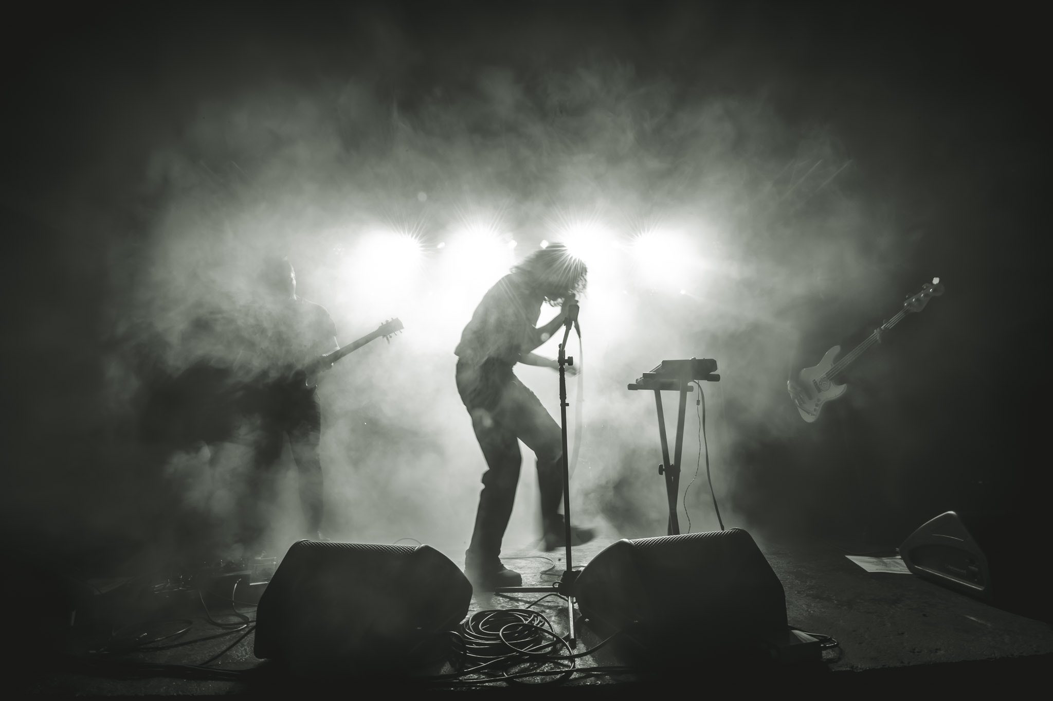 Sat. 14th March ✶ MINATOV (raw post-punk) live ✶ Metamorphosis // Krypta // Magma Club Potrebbe essere un'immagine in bianco e nero raffigurante sassofono