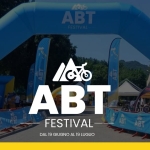 ABT FESTIVAL – PONTASSIEVE (FI) Potrebbe essere un contenuto grafico raffigurante mappa e il seguente testo "は ABT FESTIVAL DAL DAL19GIUGNOAL19LUGLO DAL19 19 GIUGNO AL 19 LUGLIO"