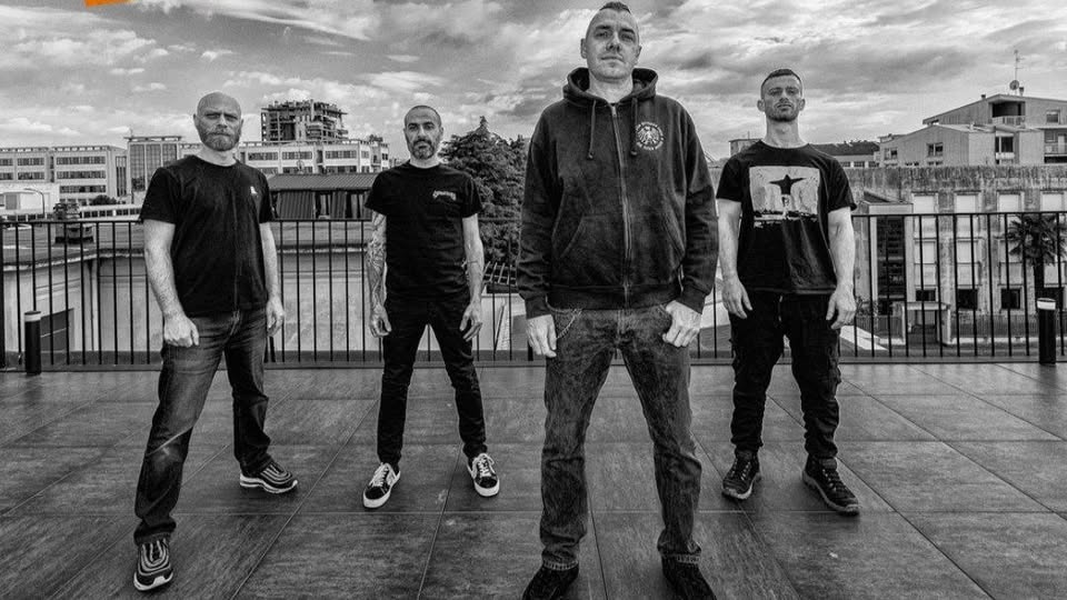 Evento Aendriu Locandina Aendriu - sabato 4 aprile ore 22:00 - 00:00