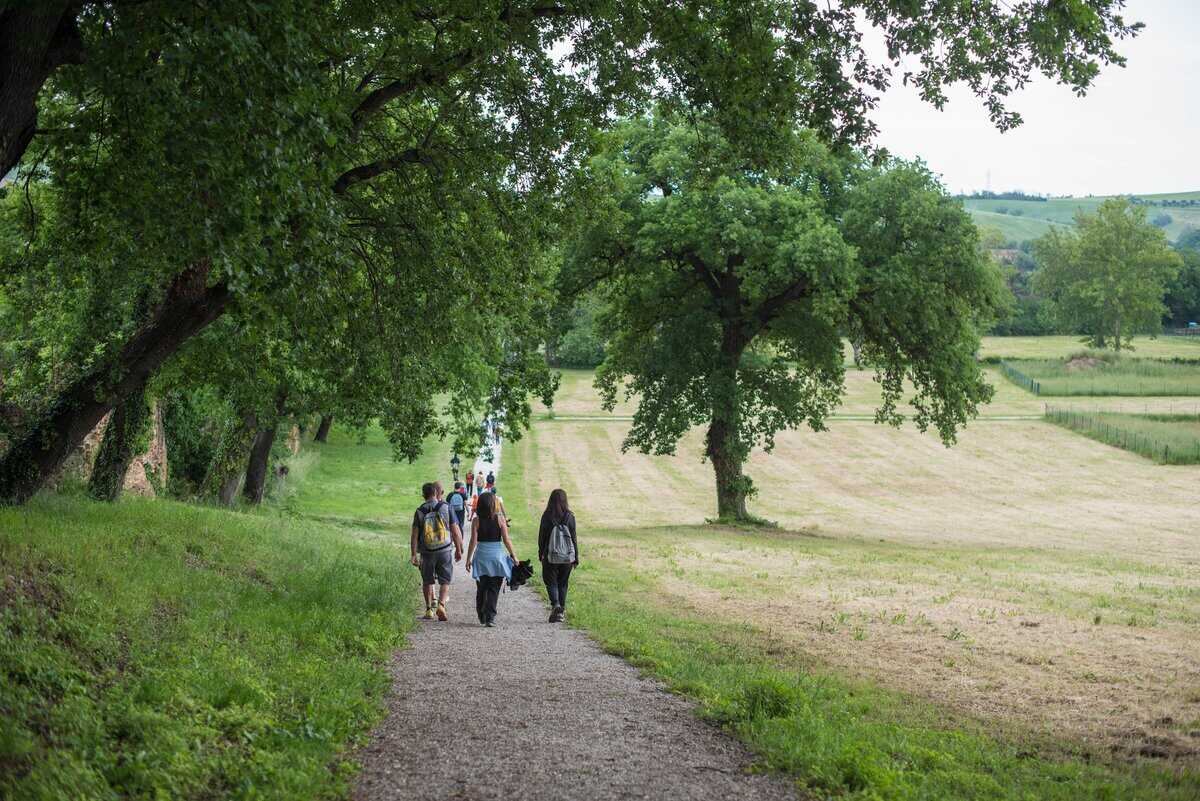 Evento Anello della Val di Fiastra – Tappa 1 dall’Abbadia di Fiastra a Loro Piceno Locandina Anello della Val di Fiastra – Tappa 1 dall’Abbadia di Fiastra a Loro Piceno - sabato 4 aprile ore 08:30 - 10:30