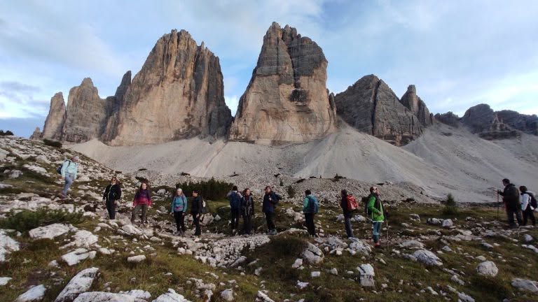 Evento Anello serale delle Tre Cime di Lavaredo sotto le stelle. Locandina Anello serale delle Tre Cime di Lavaredo sotto le stelle. - sabato 1 agosto ore 15:00 - 17:00