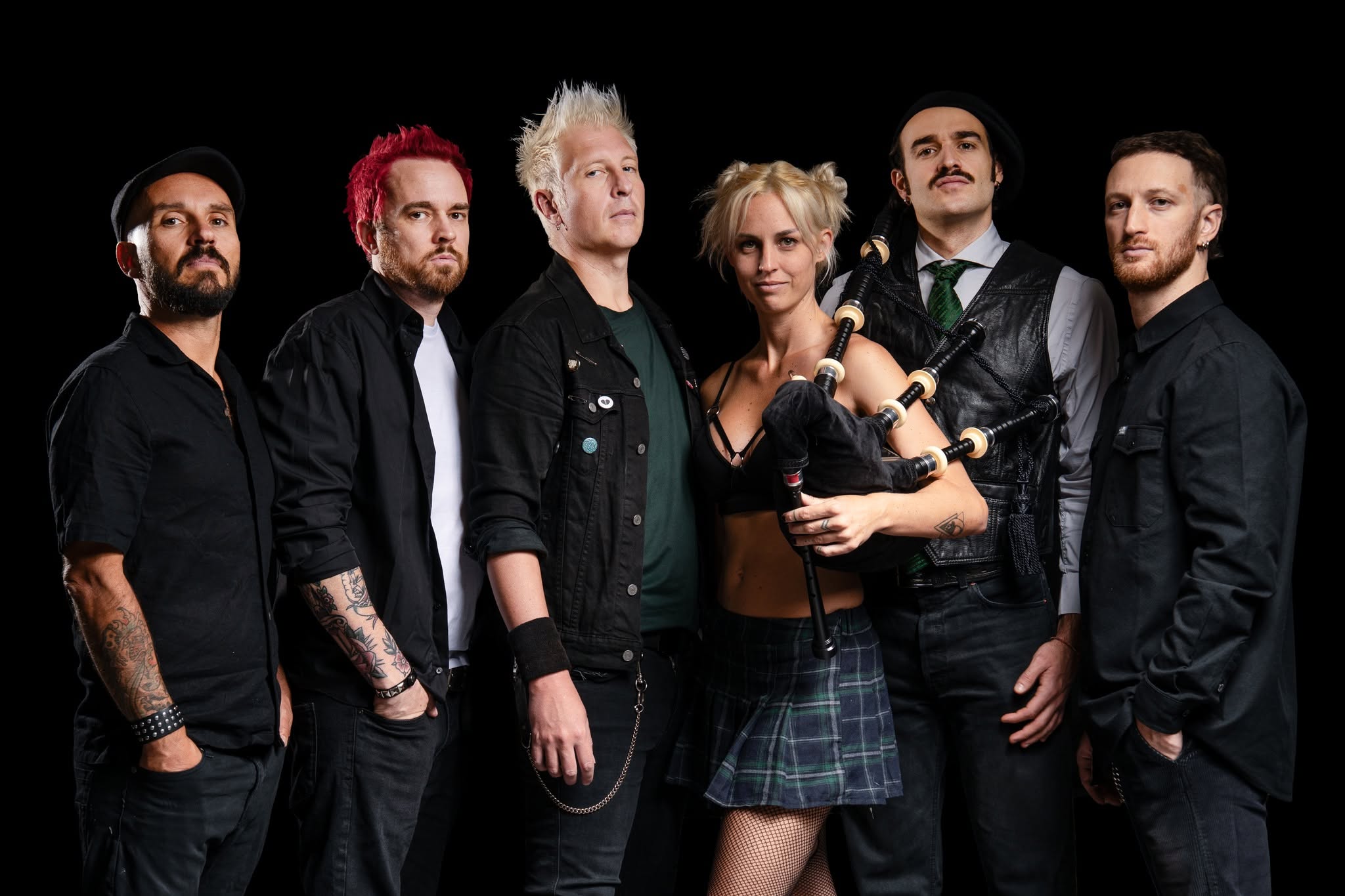 Evento CLOVERHEARTS – pre St. Patrick’s day Locandina CLOVERHEARTS – pre St. Patrick’s day - giovedì 25 giugno ore 21:30 - 23:30