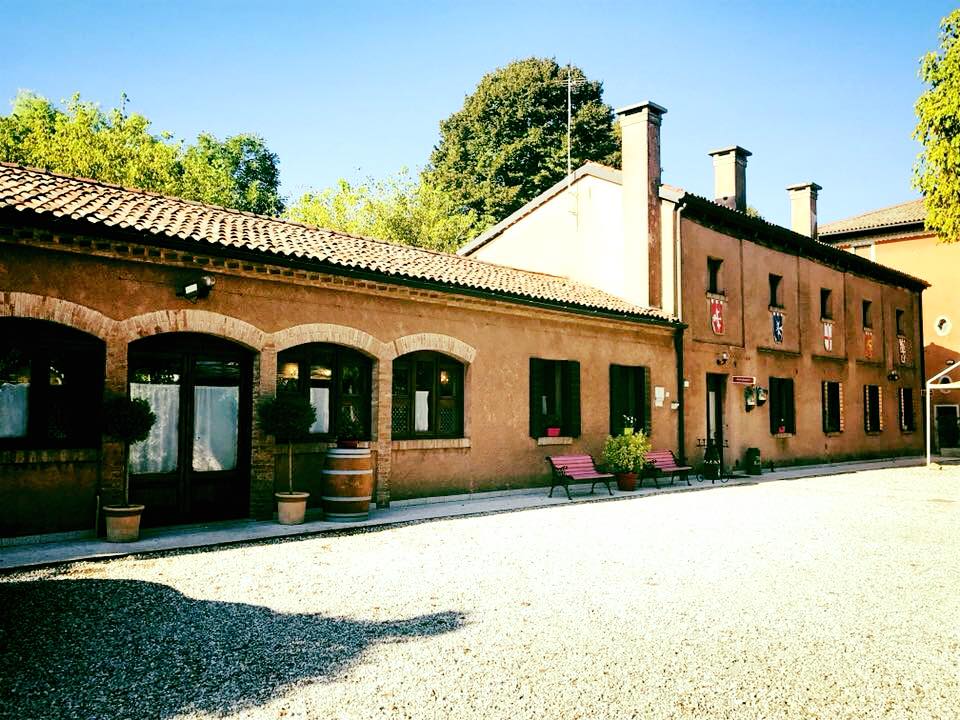 PASQUA 2026 Nessuna descrizione della foto disponibile.