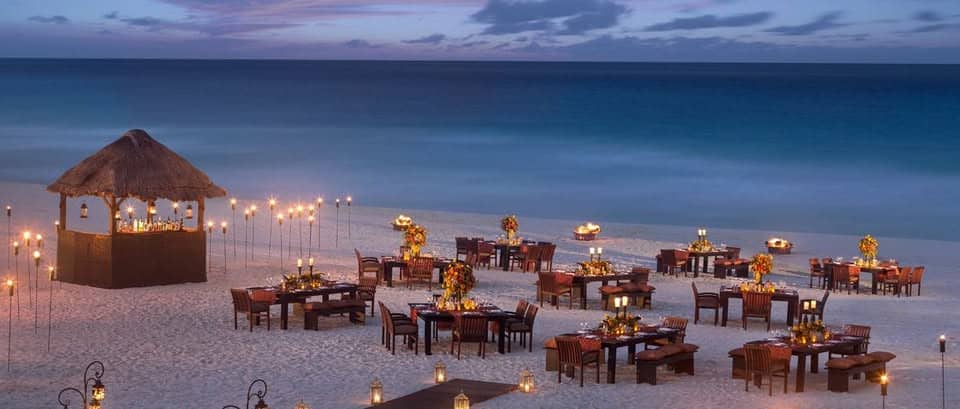Aperitivo con le Candele in riva al mare – (Pescara) Potrebbe essere un'immagine raffigurante spiaggia