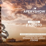 APERYSHOW ON THE BEACH – 02 AGOSTO Potrebbe essere un'immagine raffigurante il seguente testo "CHARITY CHARITYEVENT EVENT APERYSHOW ONTHE ONTHEBEACH O THE BEACH UNITISIPUÒ ・ J DOMENICA 2AGOSTO বালননা INGRESSO LIBERO CON DONAZIONE VOLONTARIA REGISTRAZIONE OBBLIGATORIA REGISTRAZIONEOBBLIGATORIA OBBLI SPIAGGIA DEL FARO| |JESOLO 三SOLO"