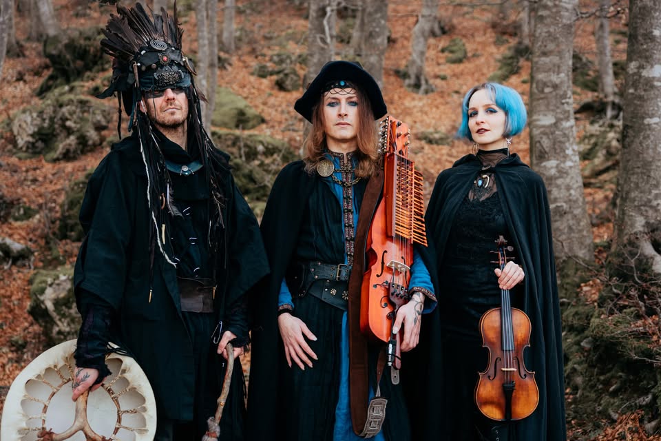 Evento Arthuan Rebis Trio – Faerium Locandina Arthuan Rebis Trio – Faerium - domenica 21 giugno ore 21:15 - 23:15