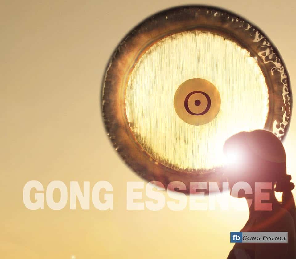 BAGNO DI GONG e Suoni Ancestrali a San Prisco (CE) Potrebbe essere un'immagine raffigurante il seguente testo "O GONG ESSENCE fbGONGESSENCE fb GONG ESSENCE"
