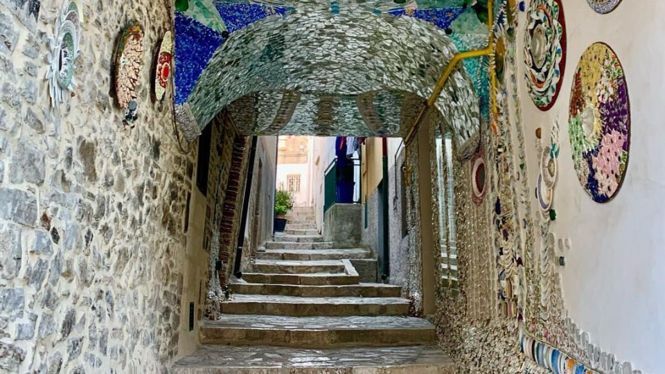 Basilicata: Viaggio fra Storia e Mosaici con Venosa e Forenza Nessuna descrizione della foto disponibile.