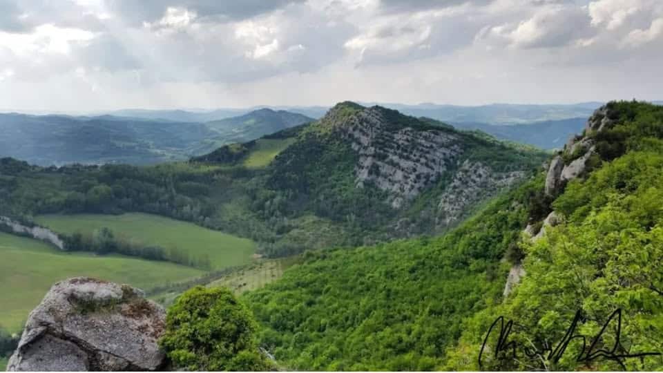 Potrebbe essere un'immagine raffigurante montagna