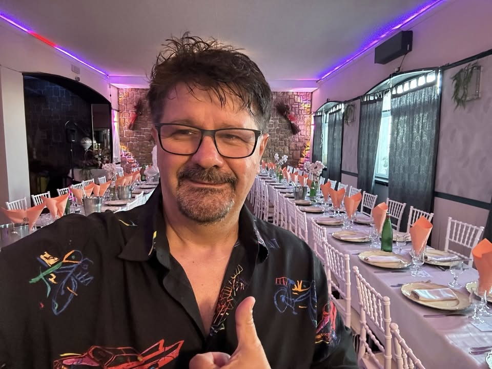 Serata dei single a Modena Baggiovara by Celestino ! Potrebbe essere un'immagine raffigurante testo