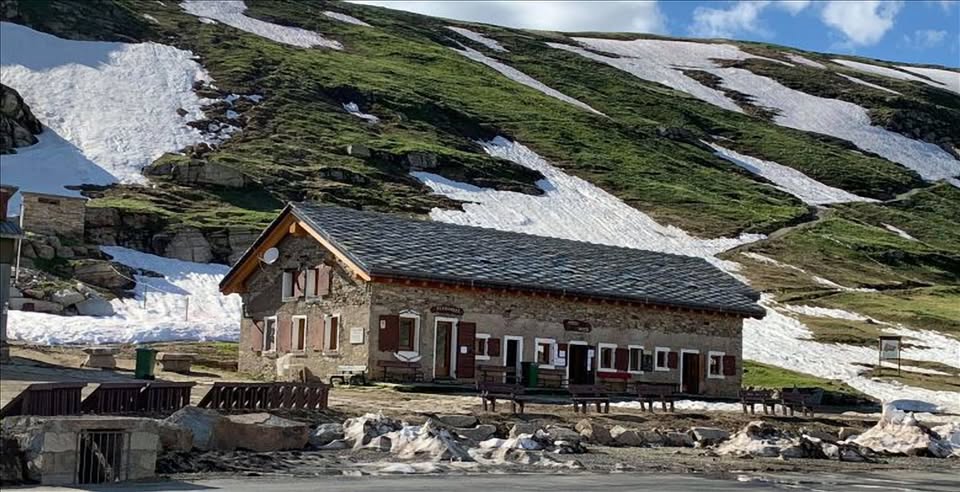 Evento WE ROCK Taou blanc (m 3438) e Punta Basei (m 3338) – Valle d’Aosta Locandina WE ROCK Taou blanc (m 3438) e Punta Basei (m 3338) – Valle d’Aosta - da venerdì 14 agosto - domenica 16 agosto 2026 ore 07:00 ore 20:00