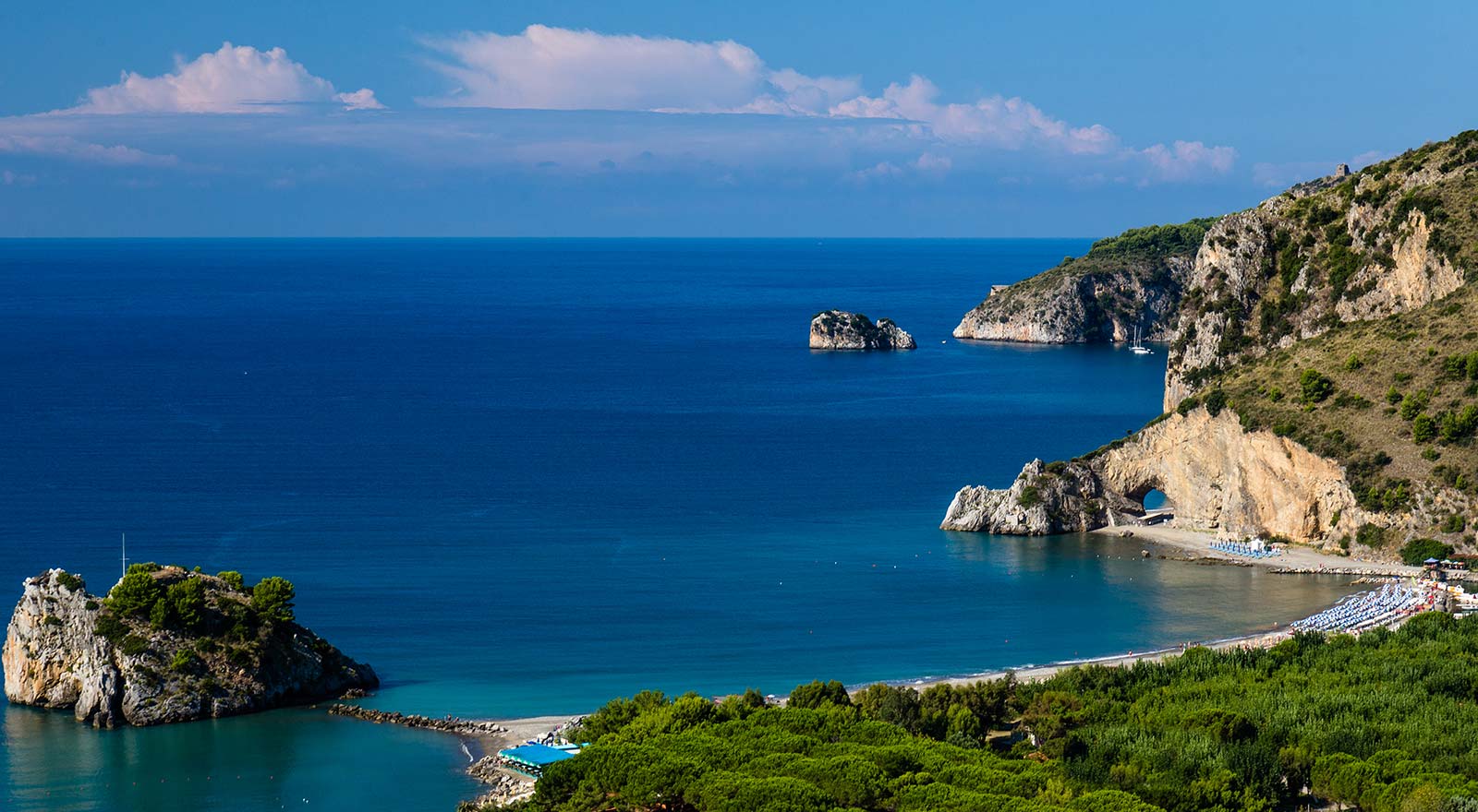 Weekend del 1° Maggio in Cilento: tra mare, monti e borghi senza tempo Nessuna descrizione della foto disponibile.