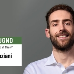 Conferenza “La bandiera di Oliosi” Potrebbe essere un'immagine raffigurante una o più persone, barba e il seguente testo "LUN 22 GIUGNO Conferenza " bandiera di Oliosi" a cura di Jacopo Veneziani 21.15 Bane er"